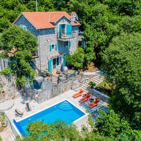 Villa Toscana With A Pool Tivat Exteriér fotografie
