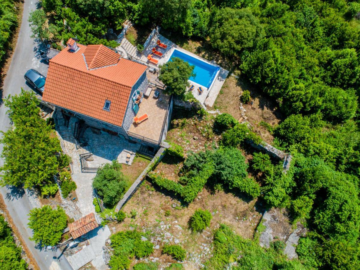 Villa Toscana With A Pool Tivat Exteriér fotografie
