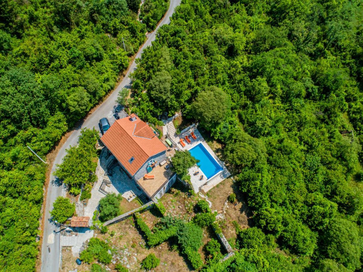 Villa Toscana With A Pool Tivat Exteriér fotografie